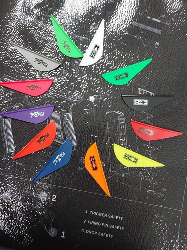 100 blazer vanes - ,